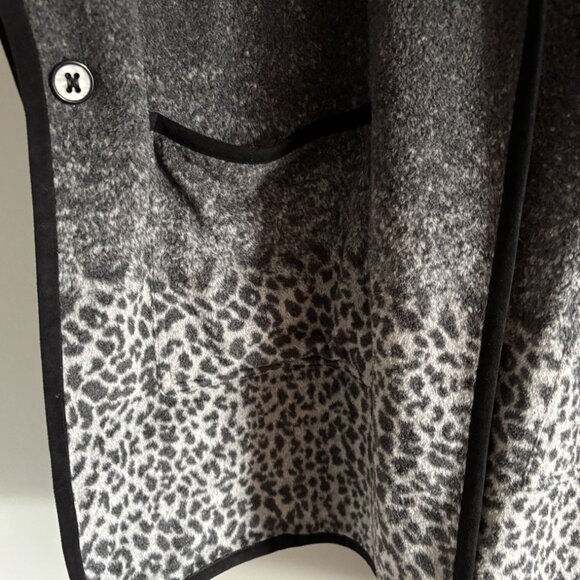 Cozy Snow Leopard Poncho Wrap - Picture 6 of 16